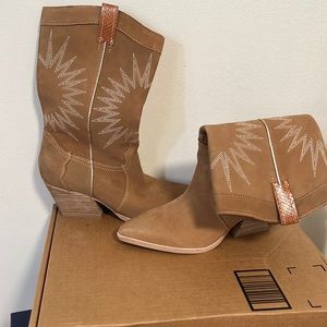 Dolce vita western boots!